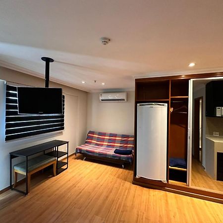 Barra Da Tijuca - 508 - De Frente Para Maravilhosa Piscina - Estacionamento Gratuito - Academia Comphania Atletica - Balsa Para Praia Gratis - Microondas - Geladeira Grande - Recepcao 24Horas - Wi-Fi - Com Pia Rio de Janeiro Dış mekan fotoğraf