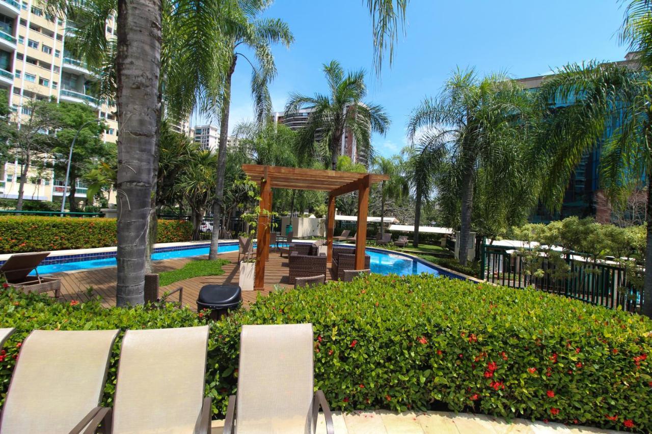 Barra Da Tijuca - 508 - De Frente Para Maravilhosa Piscina - Estacionamento Gratuito - Academia Comphania Atletica - Balsa Para Praia Gratis - Microondas - Geladeira Grande - Recepcao 24Horas - Wi-Fi - Com Pia Rio de Janeiro Dış mekan fotoğraf