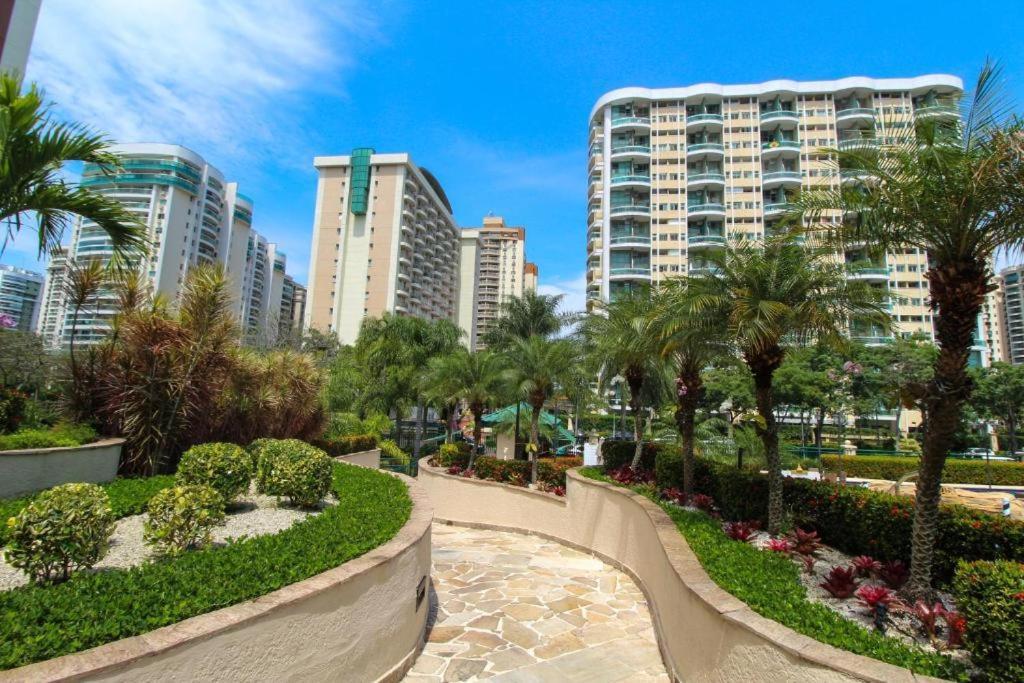 Barra Da Tijuca - 508 - De Frente Para Maravilhosa Piscina - Estacionamento Gratuito - Academia Comphania Atletica - Balsa Para Praia Gratis - Microondas - Geladeira Grande - Recepcao 24Horas - Wi-Fi - Com Pia Rio de Janeiro Dış mekan fotoğraf