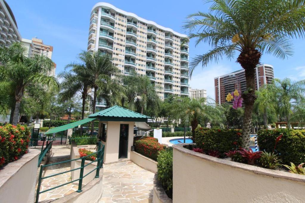 Barra Da Tijuca - 508 - De Frente Para Maravilhosa Piscina - Estacionamento Gratuito - Academia Comphania Atletica - Balsa Para Praia Gratis - Microondas - Geladeira Grande - Recepcao 24Horas - Wi-Fi - Com Pia Rio de Janeiro Dış mekan fotoğraf