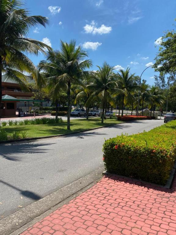 Barra Da Tijuca - 508 - De Frente Para Maravilhosa Piscina - Estacionamento Gratuito - Academia Comphania Atletica - Balsa Para Praia Gratis - Microondas - Geladeira Grande - Recepcao 24Horas - Wi-Fi - Com Pia Rio de Janeiro Dış mekan fotoğraf
