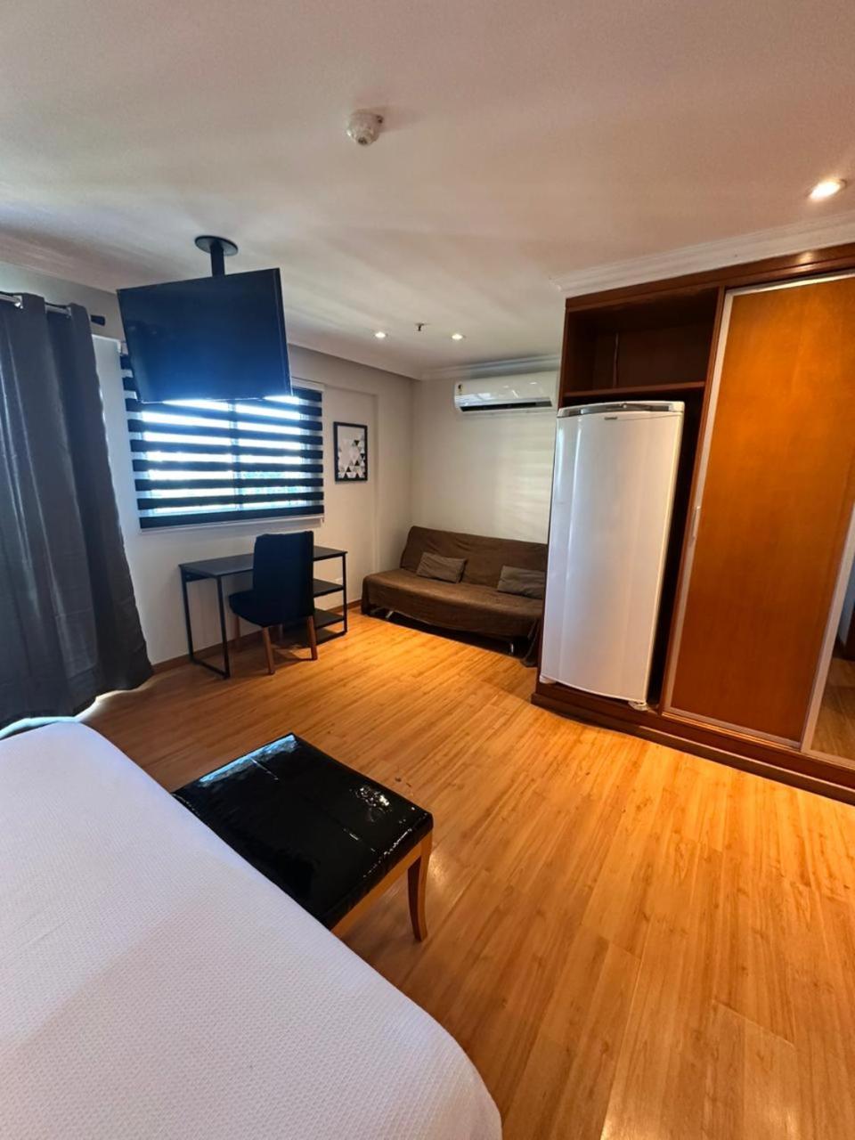 Barra Da Tijuca - 508 - De Frente Para Maravilhosa Piscina - Estacionamento Gratuito - Academia Comphania Atletica - Balsa Para Praia Gratis - Microondas - Geladeira Grande - Recepcao 24Horas - Wi-Fi - Com Pia Rio de Janeiro Dış mekan fotoğraf